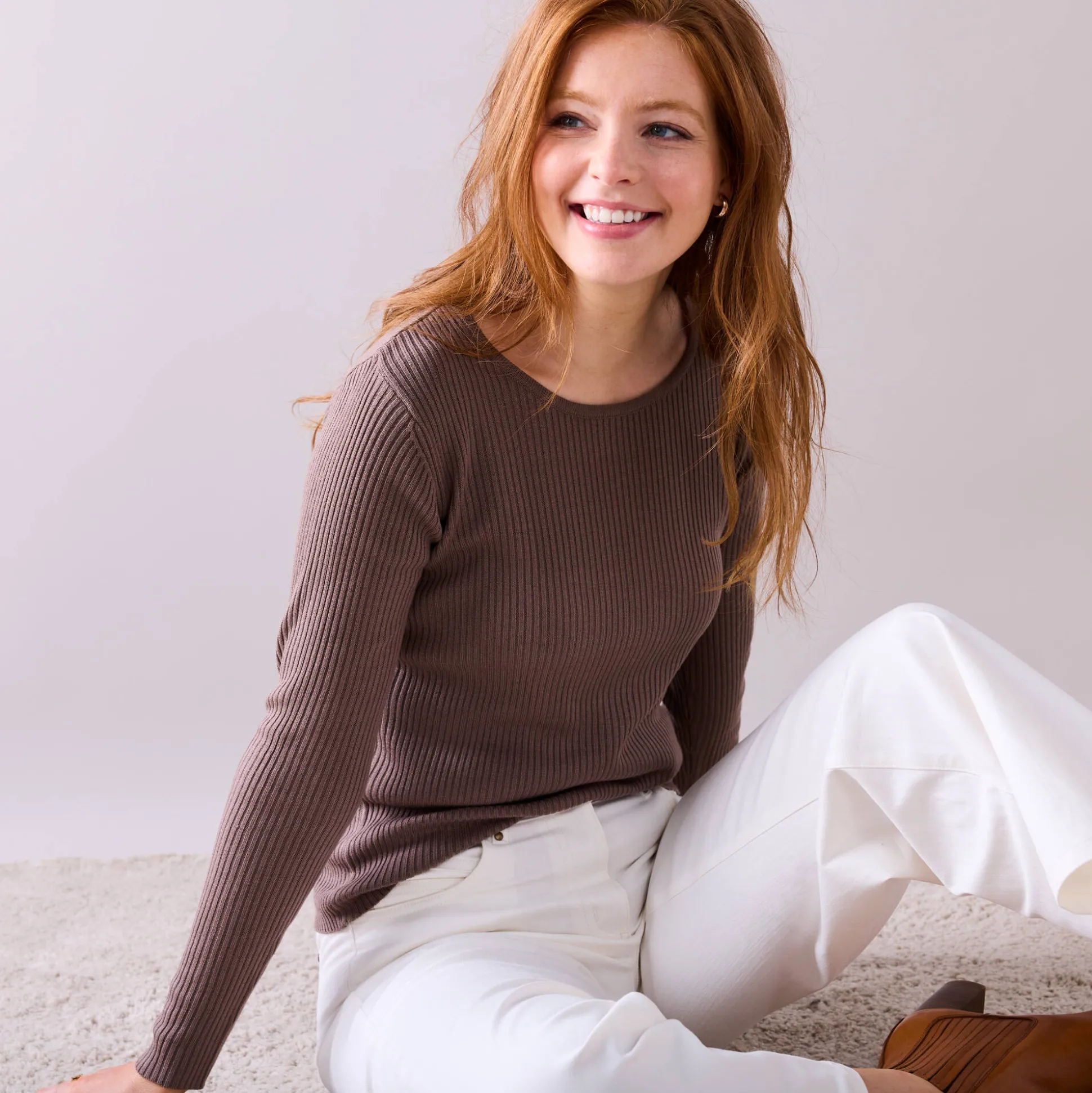 Trui in ribtricot met ronde hals