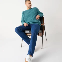 Trui met ronde hals en haak ingezette mouwen, patenttricot met 30% wol