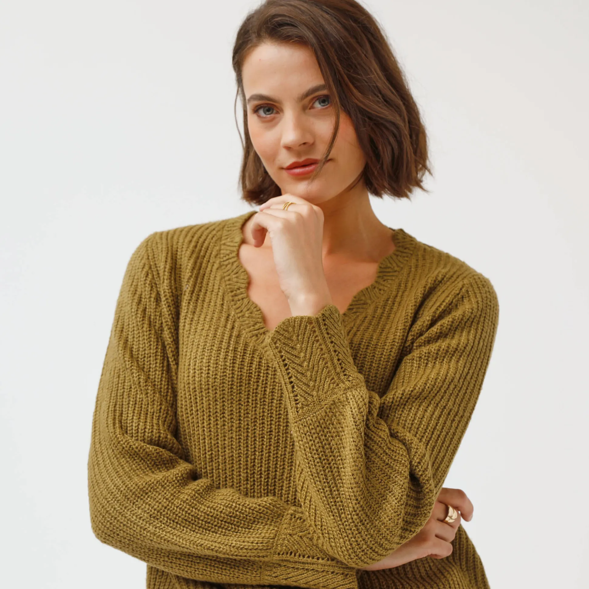 Trui met V-hals, patenttricot