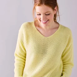 Trui met V-hals, patenttricot met zachte touch