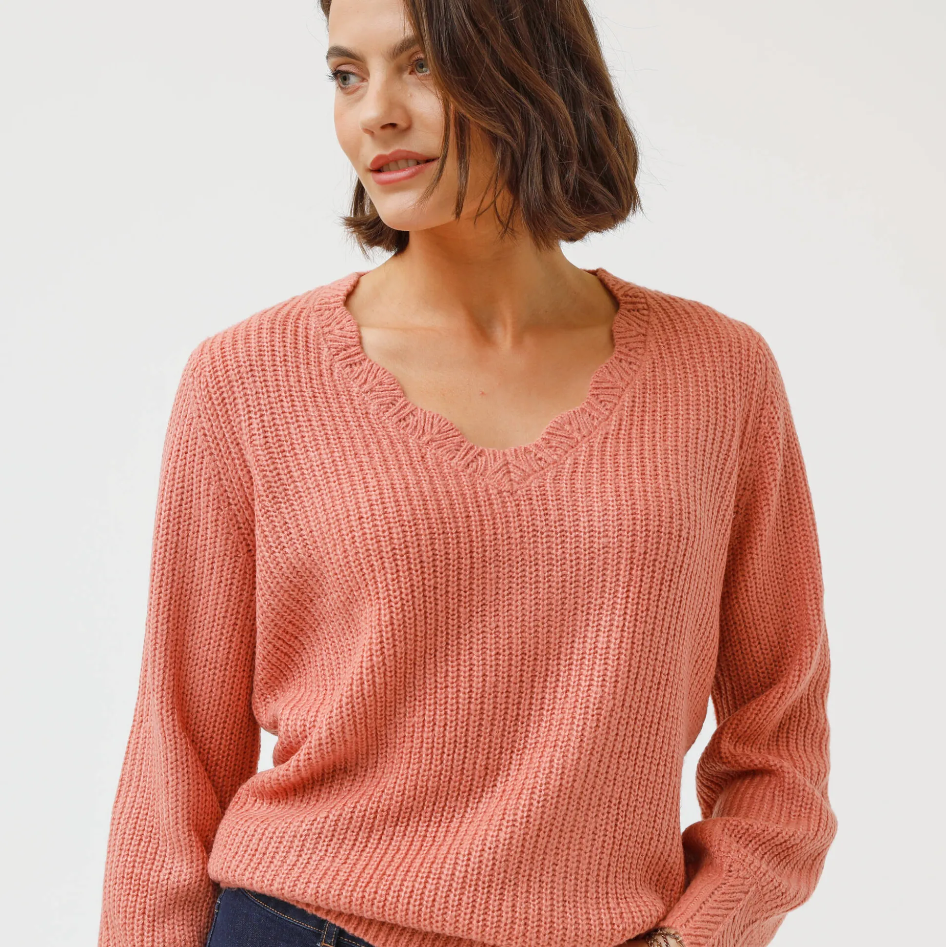 Trui met V-hals, patenttricot