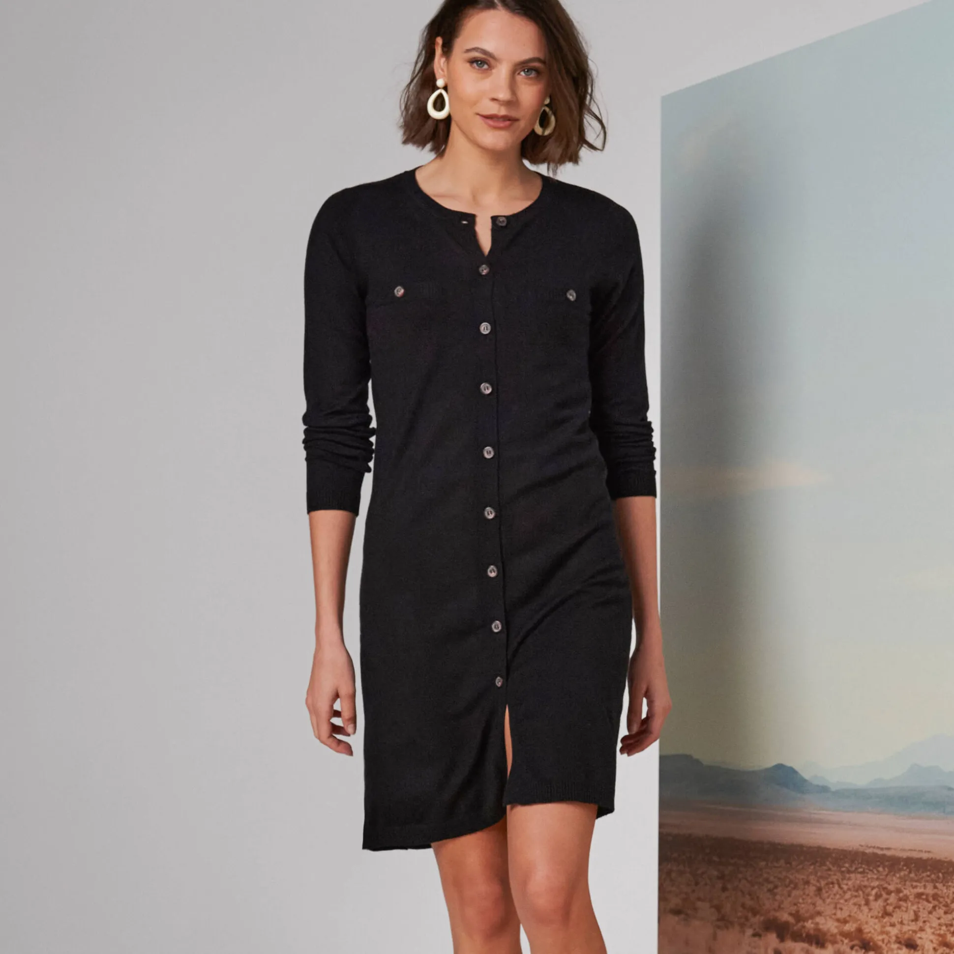 Trui-jurk met knoopsluiting, lange mouwen