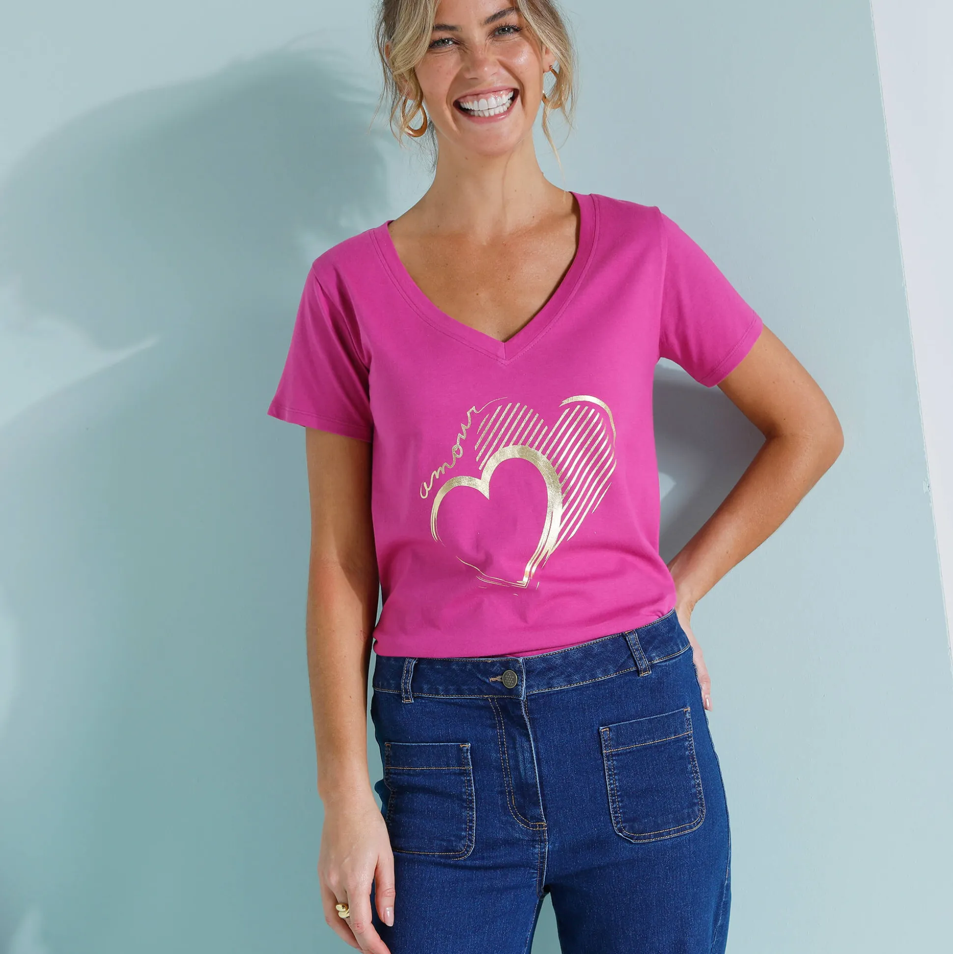 T-shirt col V imprimé doré