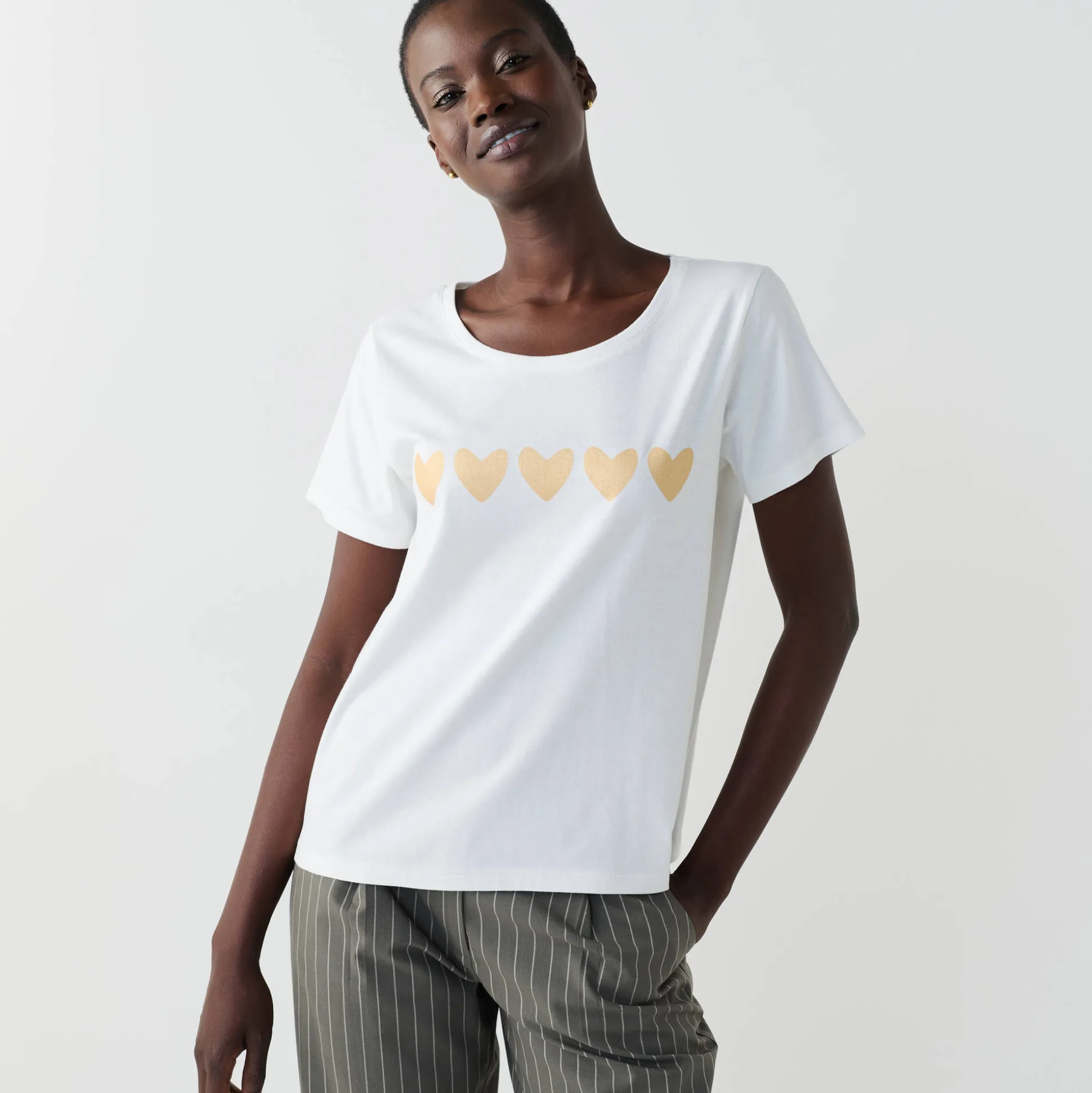 T-shirt met korte mouwen, goudkleurige hartjesprint