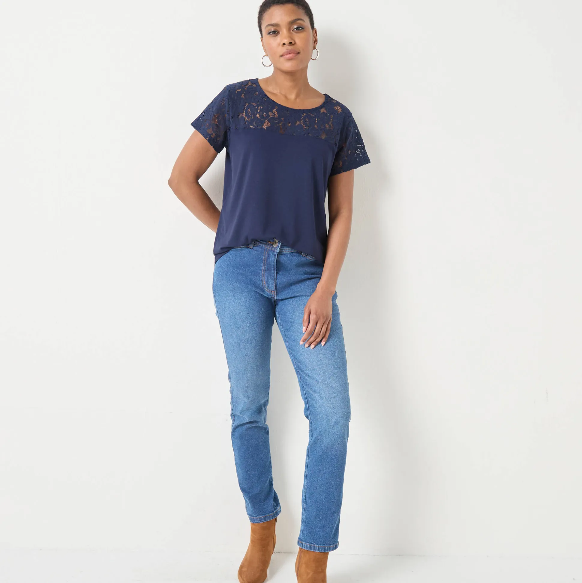 T-shirt met korte mouwen in kant