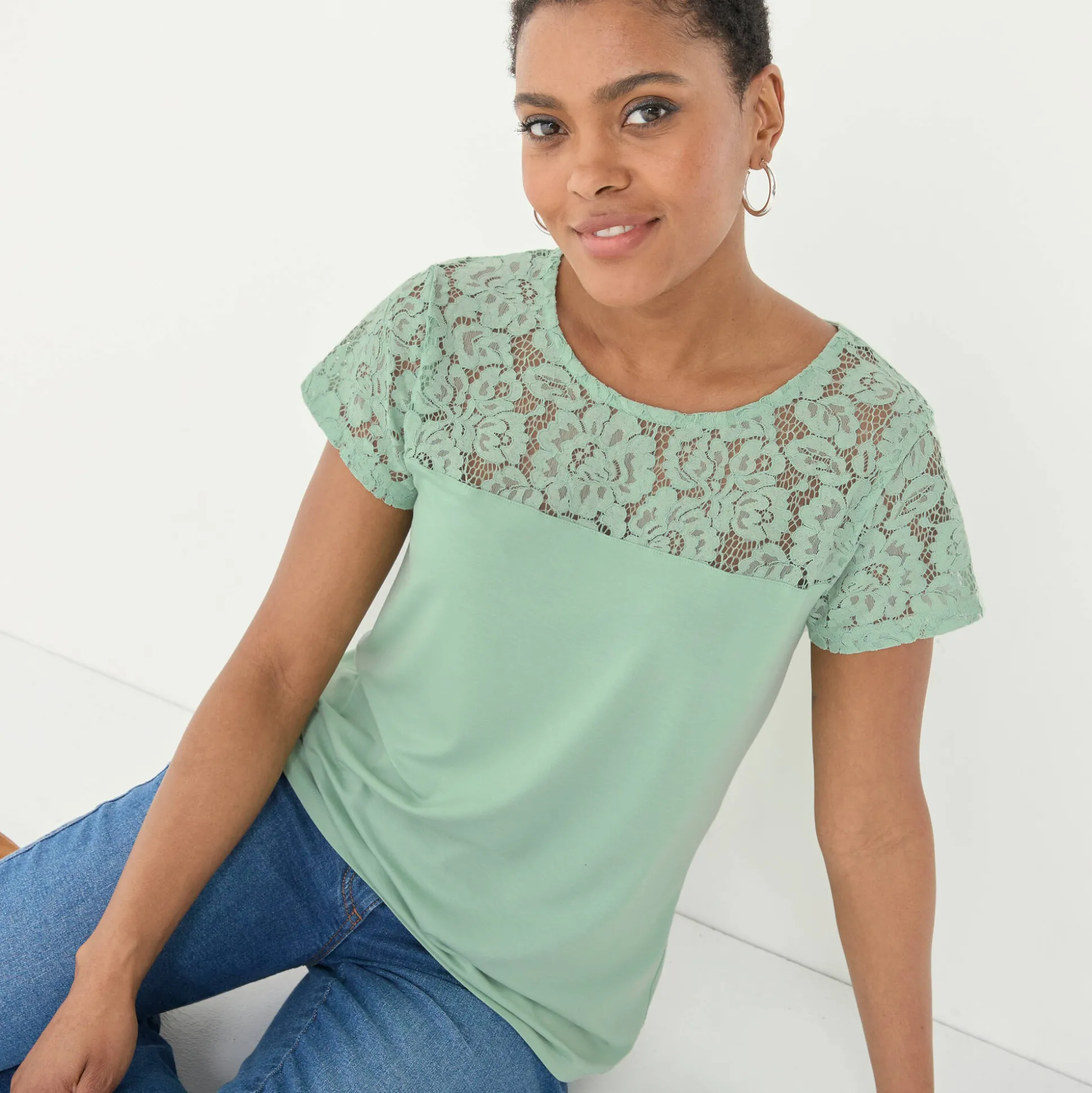 T-shirt met korte mouwen in kant