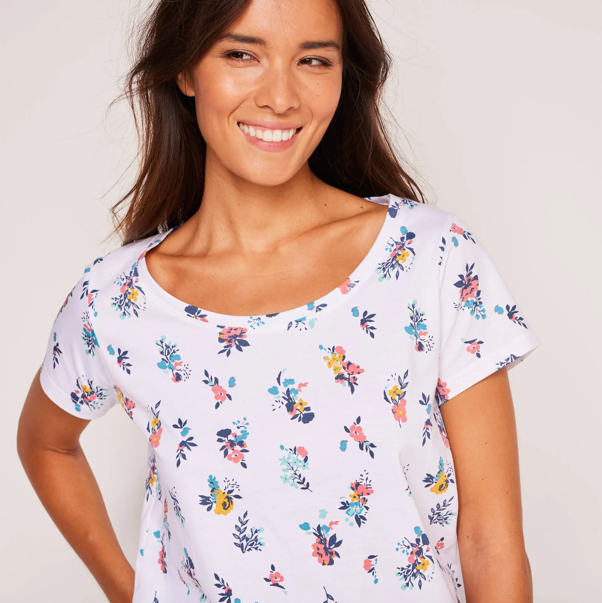 T-shirt met ronde hals en bloemenprint, katoen