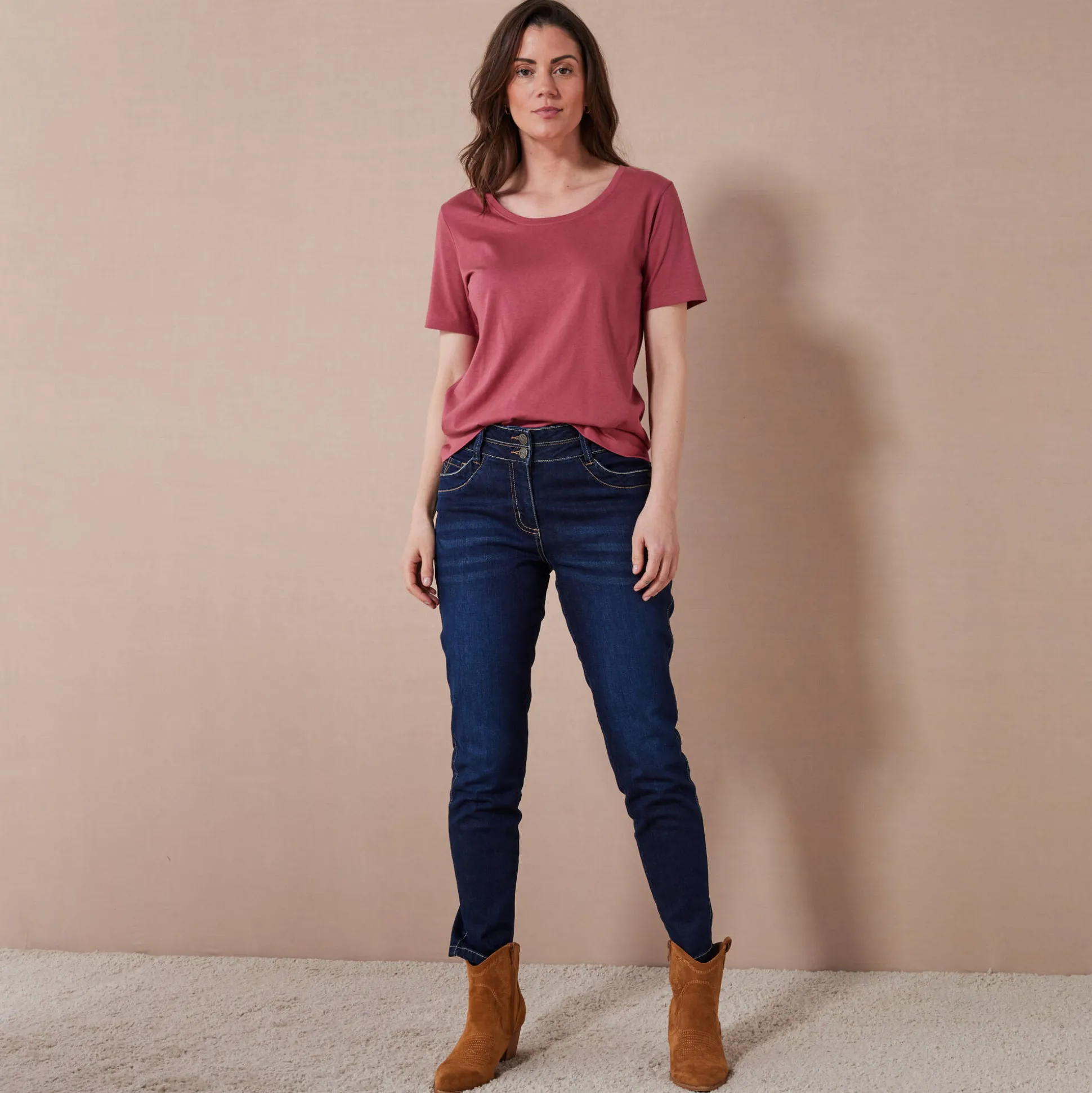 T-shirt met ronde hals en korte mouwen