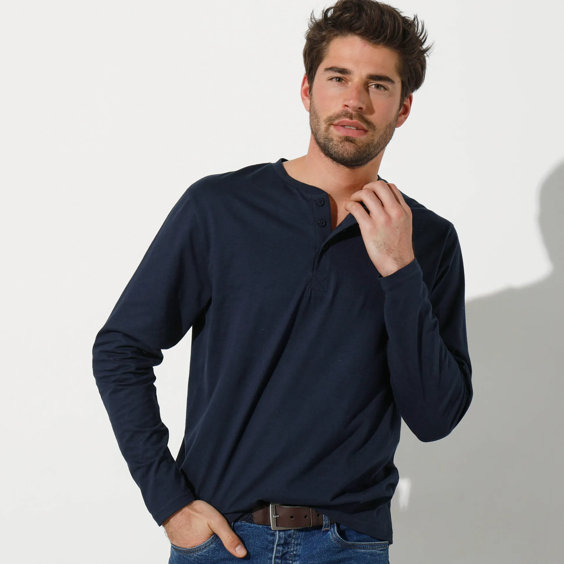 T-shirt met Tunesische hals en lange mouwen
