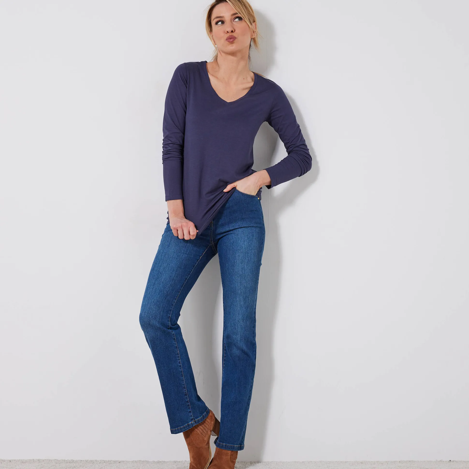 T-shirt met V-hals en lange mouwen