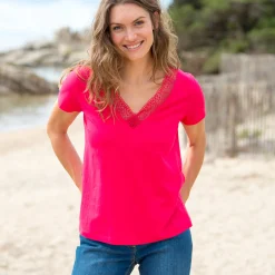 T-shirt met V-hals in kant