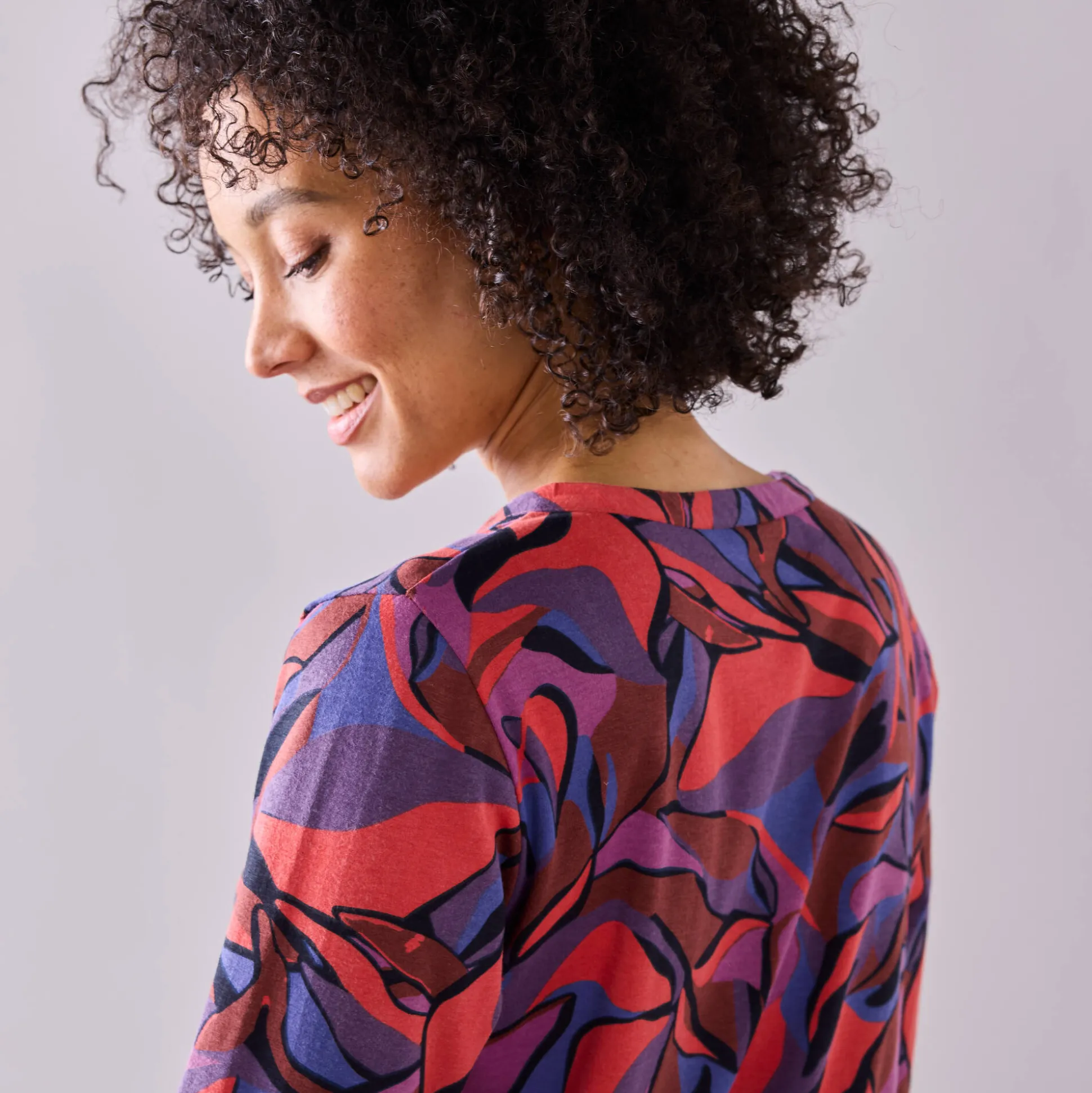 Tuniek met knoopkraag en bloemenprint