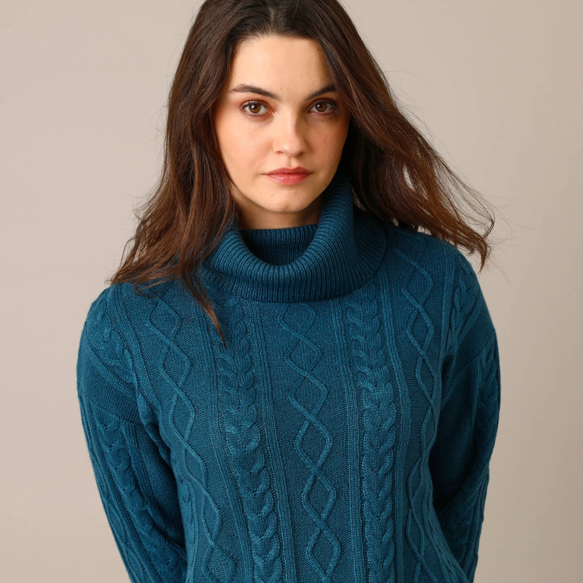 Tuniektrui in kabeltricot met rolkraag