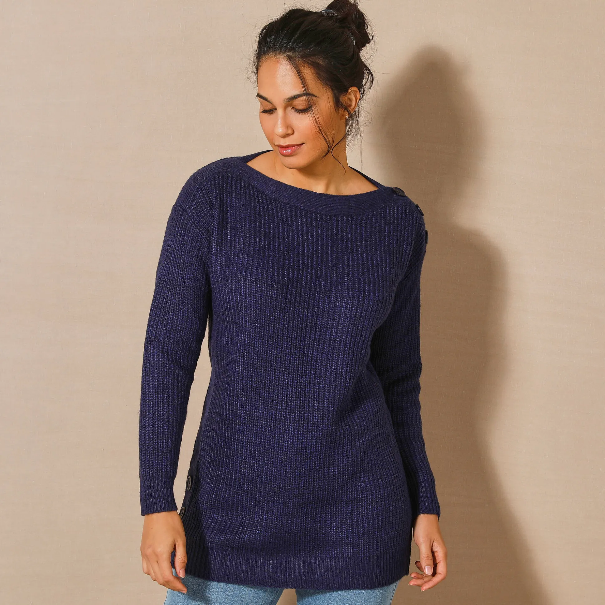 Tuniektrui met knoopsluiting en mohairtouch