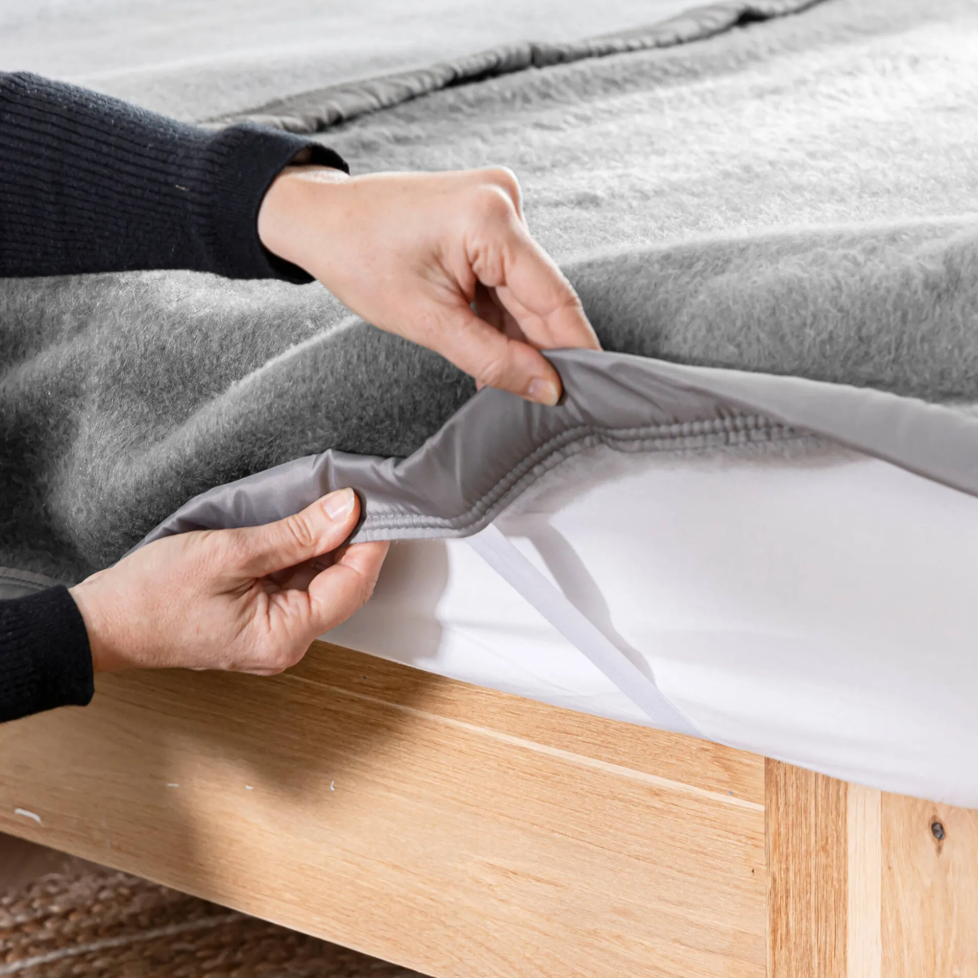 Tweekleurig deken Courtelle® in halfhoesmodel 420 g/m²