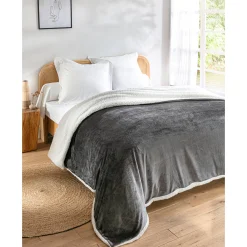 Tweekleurig deken in fleece en sherpa