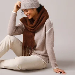 Tweekleurige trui in streelzacht tricot