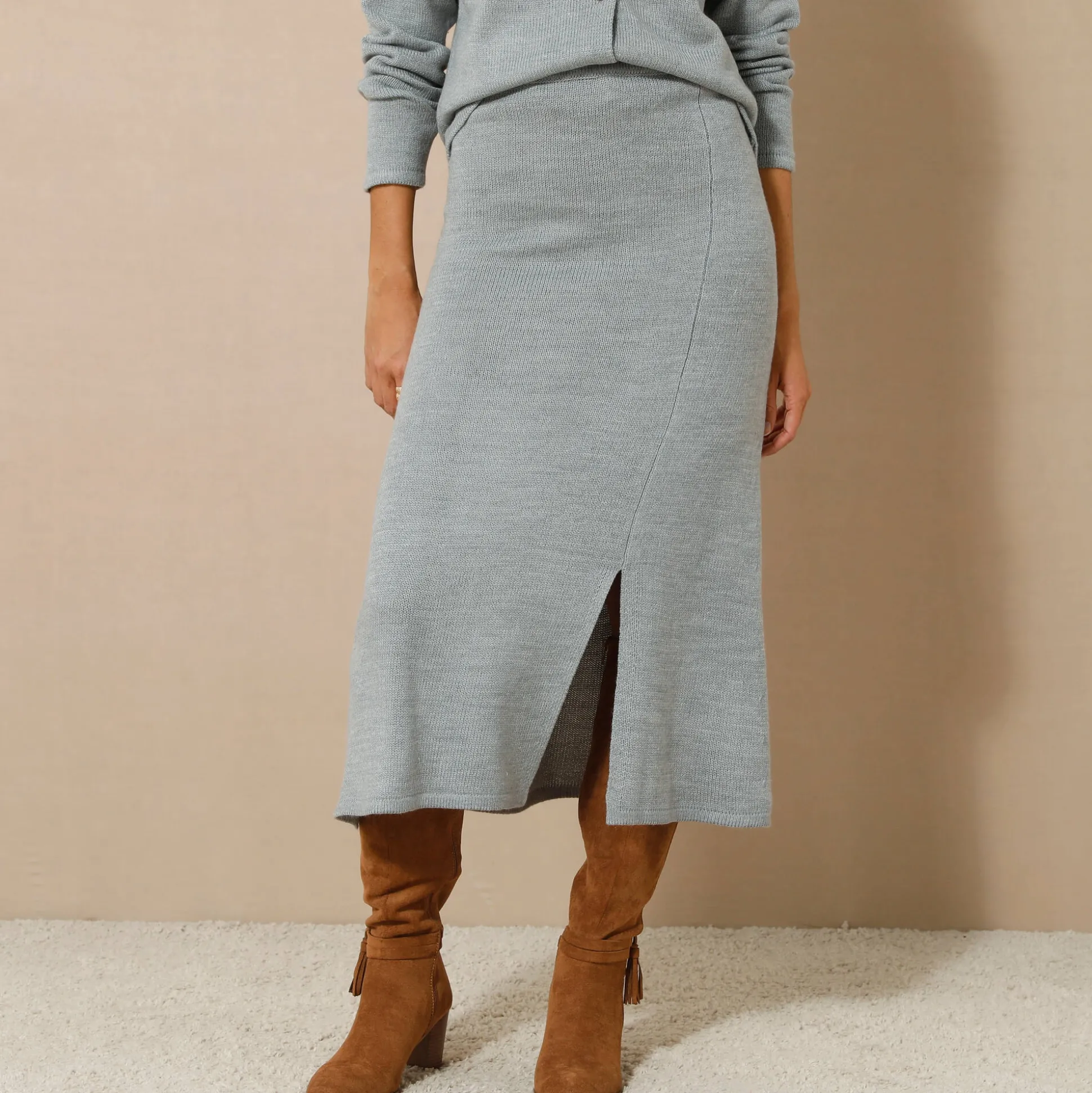 Uitlopende rok in midimodel, tricot