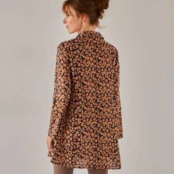 Uitlopende tuniek met knoopsluiting en dierenhuidprint