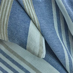 Veelkleurig artisanaal geweven sprei of plaid