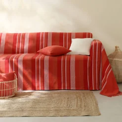 Veelkleurig artisanaal geweven sprei of plaid