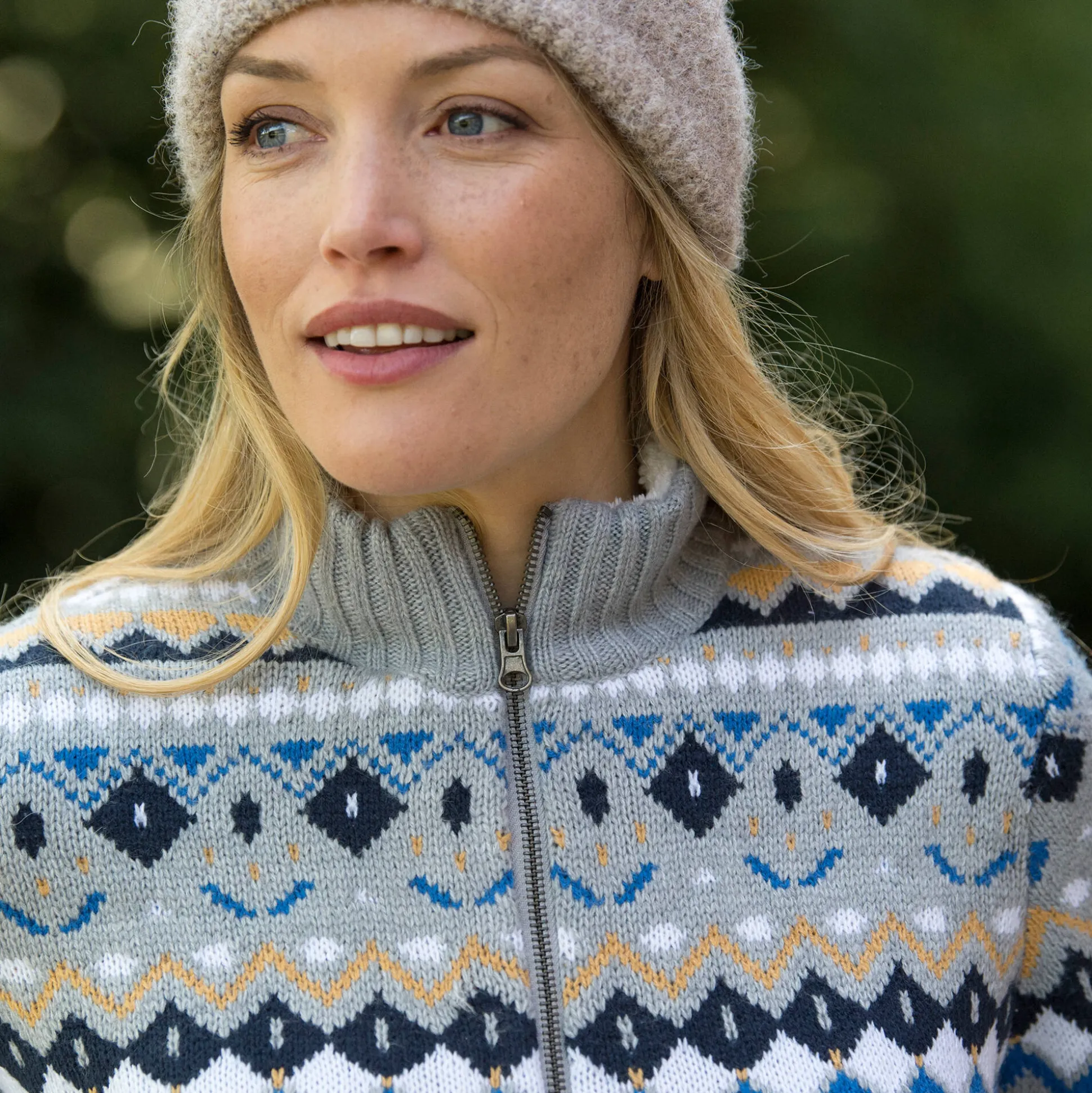 Vest in jacquard, gevoerd met pluchetricot