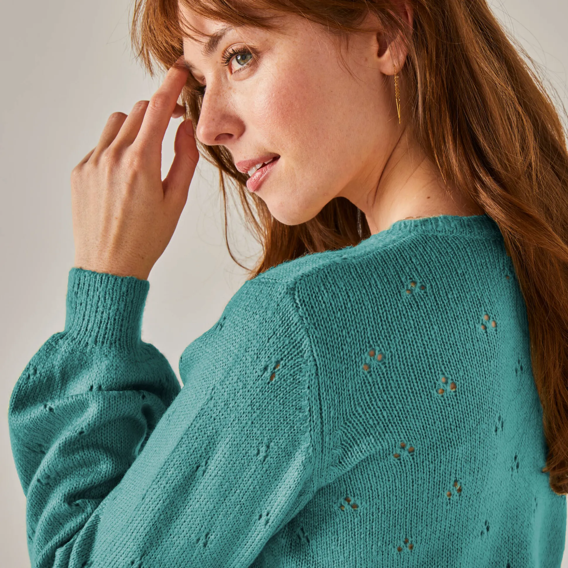 Vest met knoopsluiting en geschulpte afwerking, pointelletricot met mohairtouch