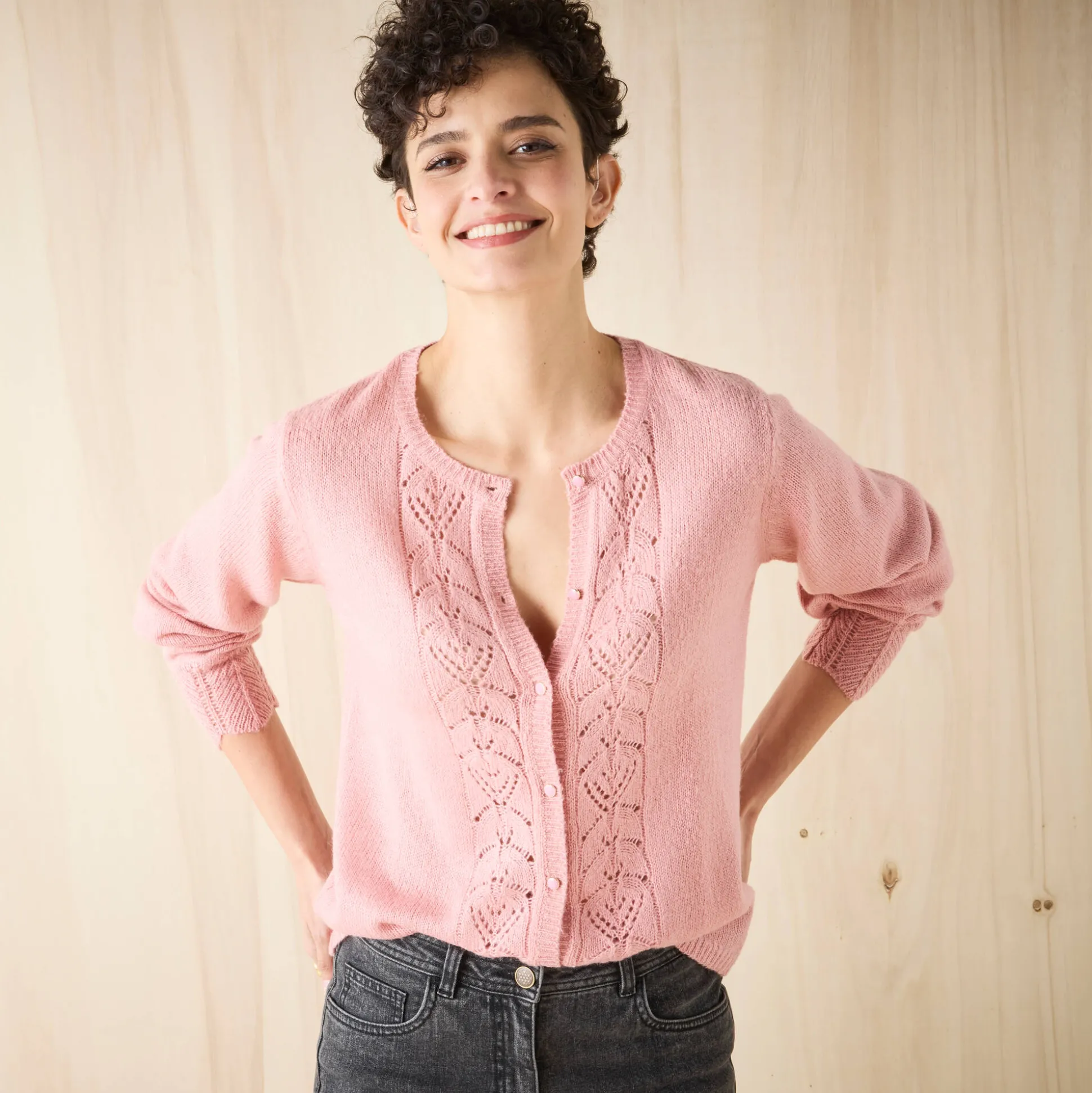 Vest met knopen, ajourtricot