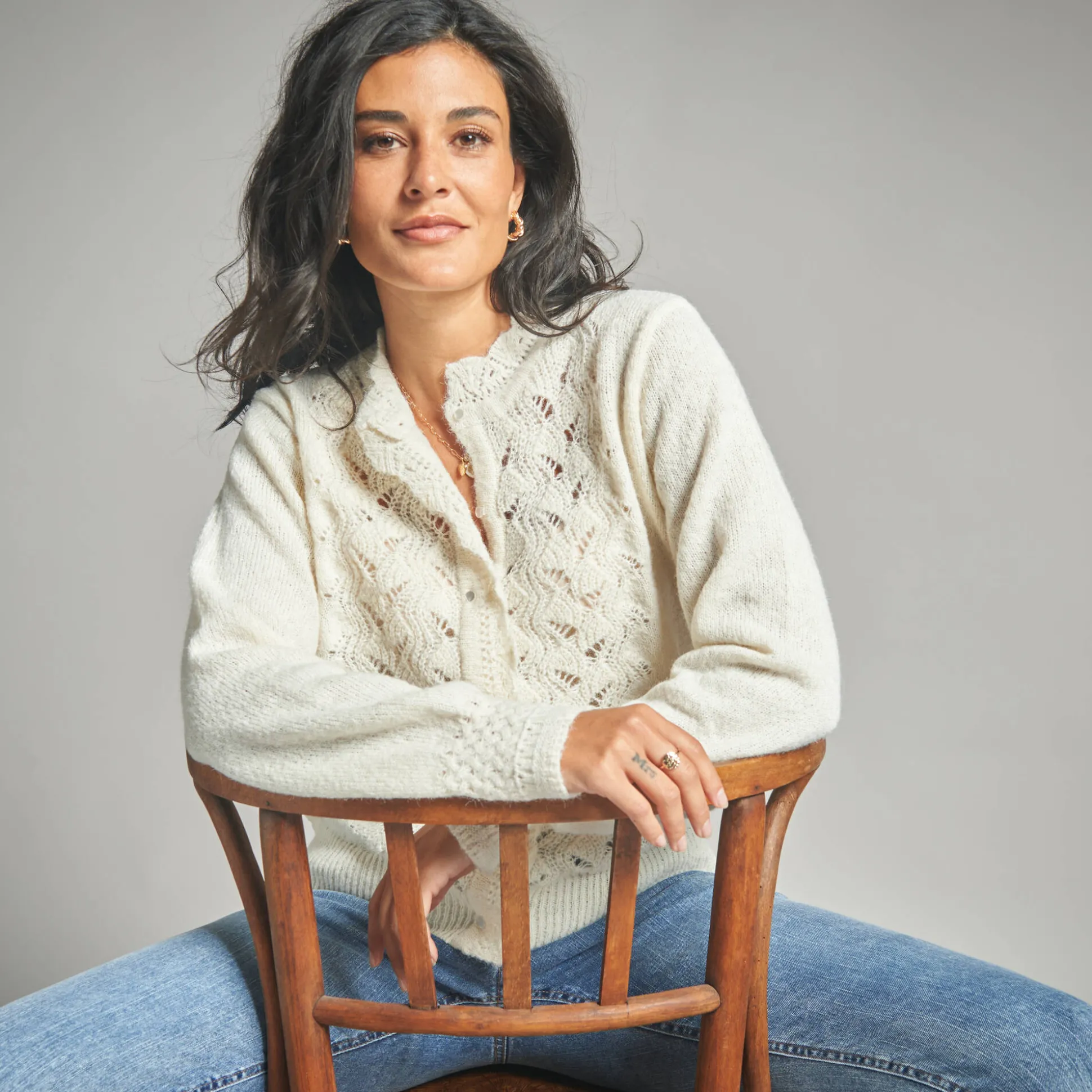Vest met knopen en opstaande kraag in fantasietricot