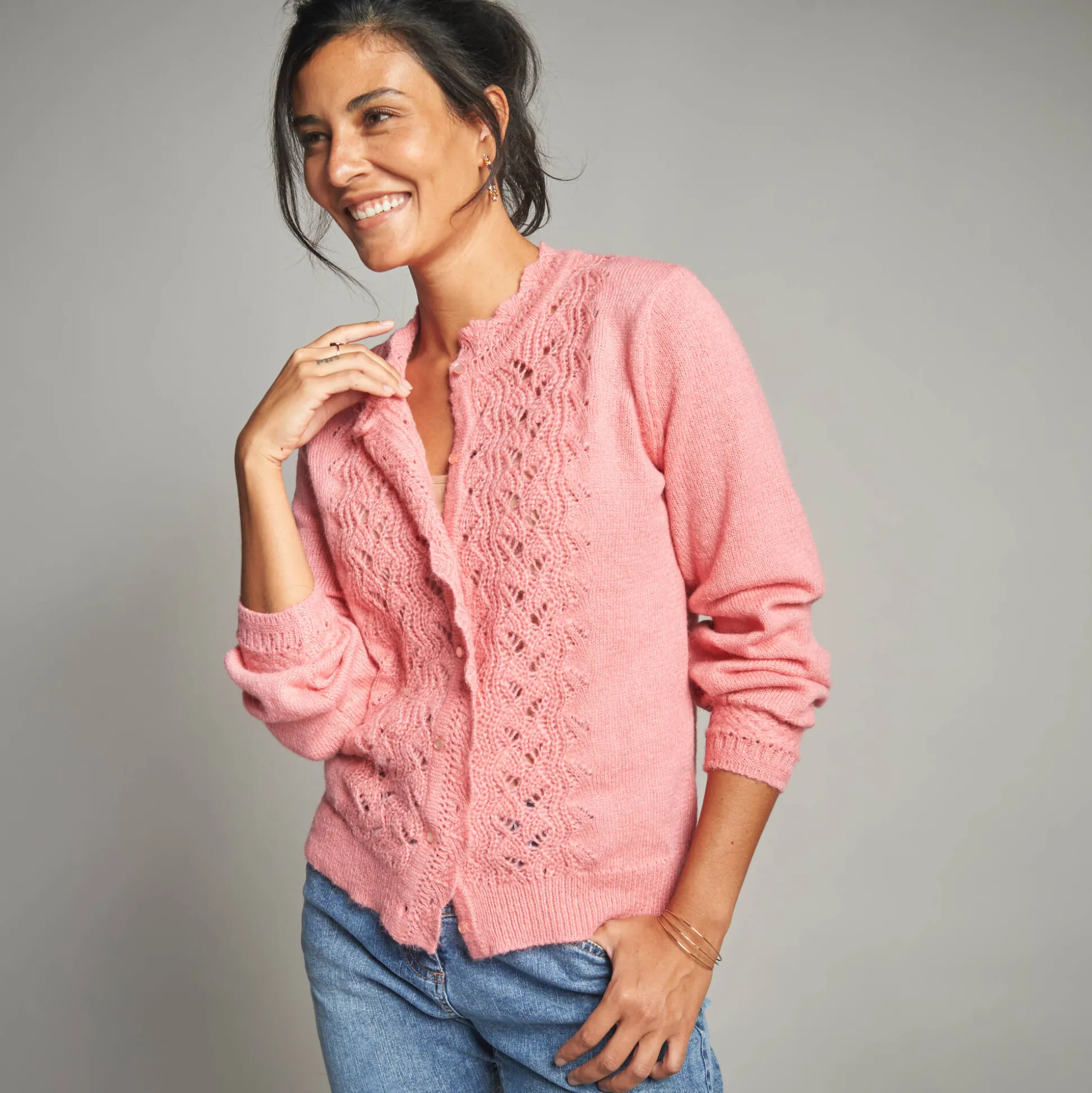 Vest met knopen en opstaande kraag in fantasietricot
