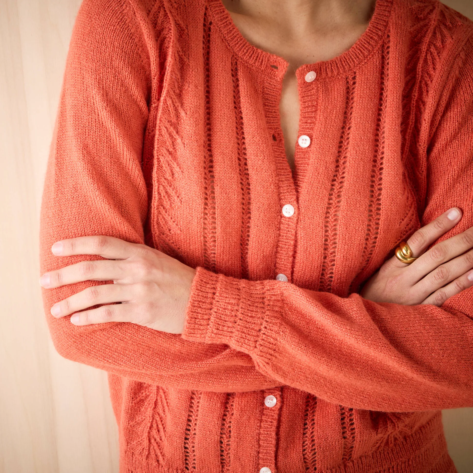 Vest met knopen en ronde hals, fantasietricot