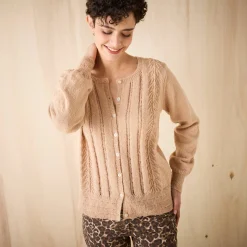 Vest met knopen en ronde hals, fantasietricot