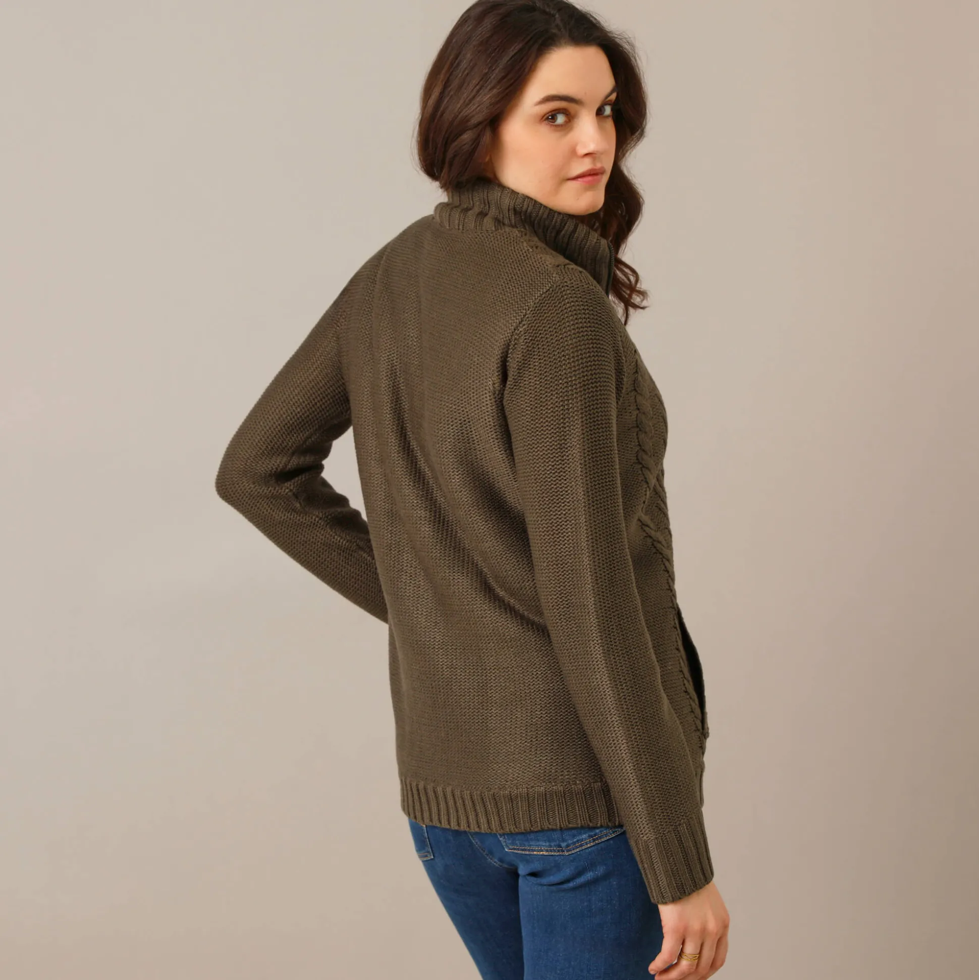 Vest met rits en kabelmotieven, gevoerd met pluchetricot