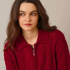 Vest met rits en polokraag, kabeltricot