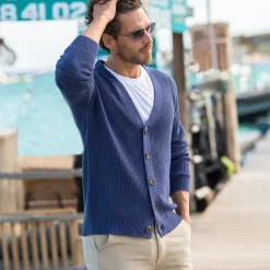 Vest met V-hals en knoopsluiting, patenttricot