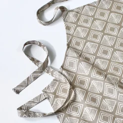 Vlekwerende schort met geometrische print