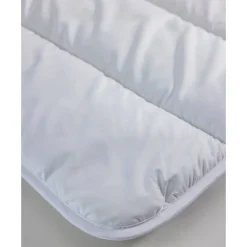 Warm dekbed met vulling in gerecycleerde vezels 500 g/m2